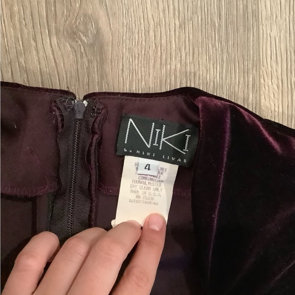 Vintage 1980’s Niki Livas velvet dress - Picture 3 of 3